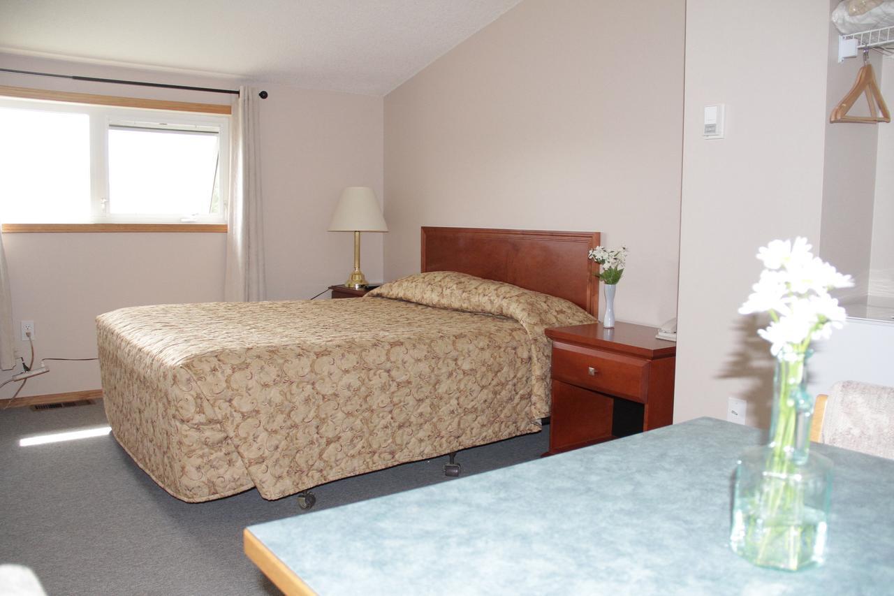 Garden Court Motel Manning Εξωτερικό φωτογραφία
