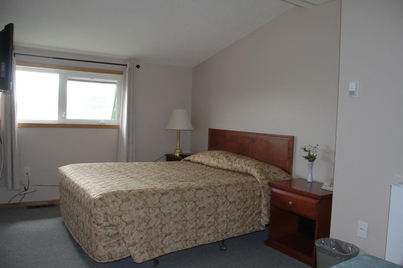 Garden Court Motel Manning Εξωτερικό φωτογραφία